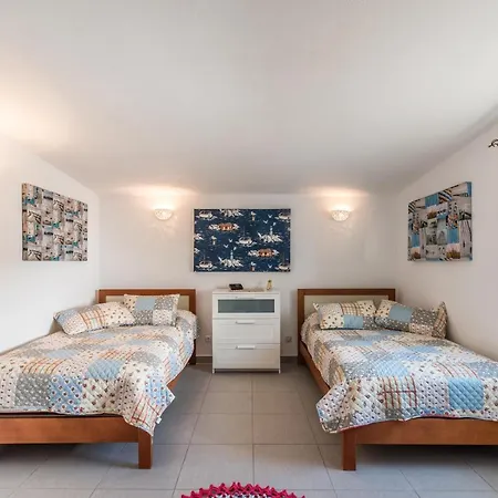 Excelent With Sea View In Luz! Praia Da Luz
